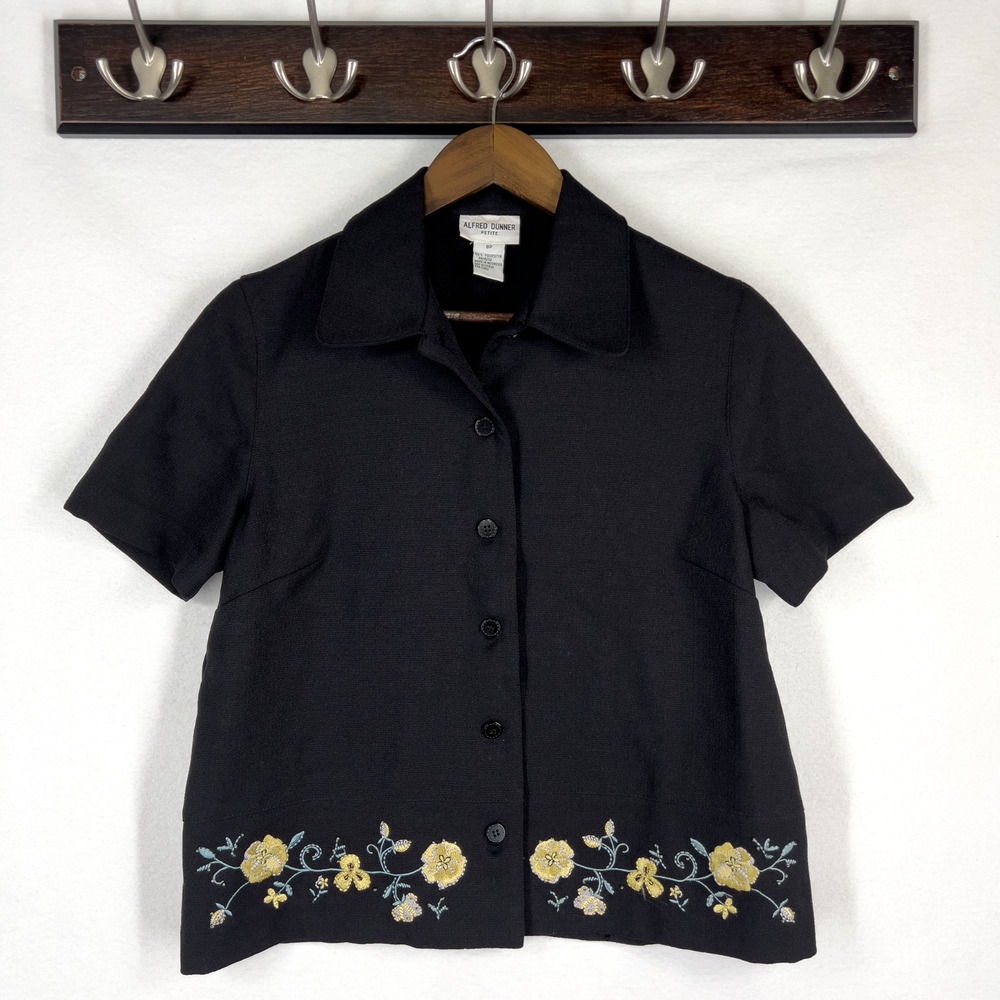 Alfred Dunner Embroidered Floral Blouse Size 8P Vintage Dainty Cottagecore